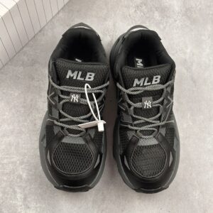 mlb dome runner sneakers