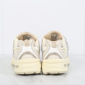 new balance mr530 retro（buff beige）