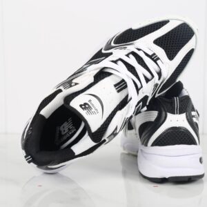 new balance mr530 sneakers（black and white）