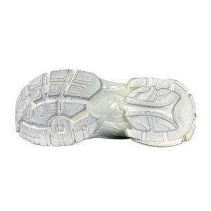 balenciaga runner distressed white