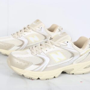 new balance mr530 retro（buff beige）