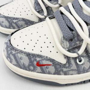 nike sb dunk low dior collab