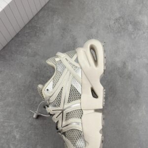 mlb dome runner sneakers