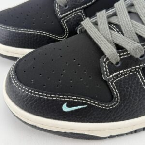 sb dunk low collab blue