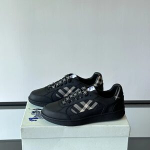 burberry classic low sneakers