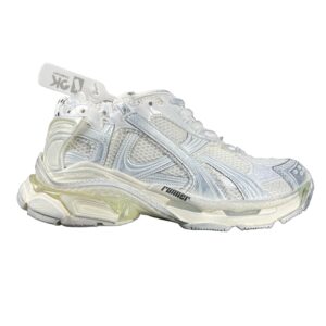 balenciaga runner distressed white