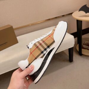 burberry italy leather sneakers
