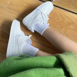 nike air force 1 '07 low triple sneakers white