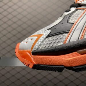 balenciaga runner orange