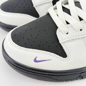 nike sb dunk low panda collab