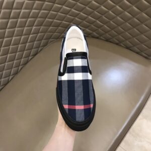 burberry men's classic sneakers（nova check）