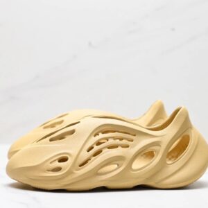 adidas yeezy foam runner