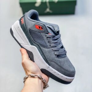 who decides war sneakers