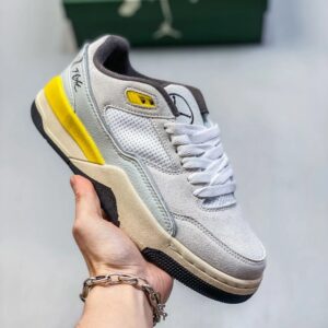 who decides war x flight court