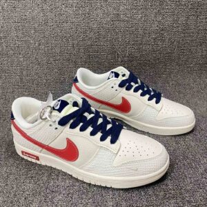 nike sb dunk low supreme
