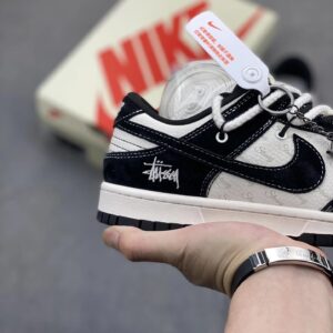 stussy x dunk low sneakers