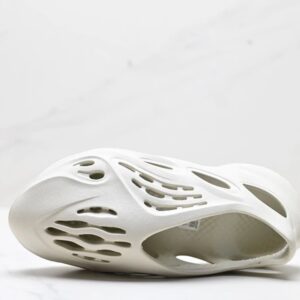 adidas yeezy foam runner