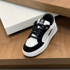 ​​givenchy retro runner sneaker （ black & white）