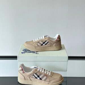 burberry men's classic low sneakers