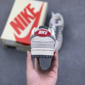 sb dunk low x supreme