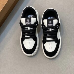 ​​givenchy retro runner sneaker （ black & white）