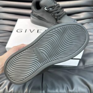 givenchy men's retro runner sneaker (triple black)​
