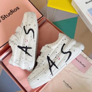 top version smile sneakers