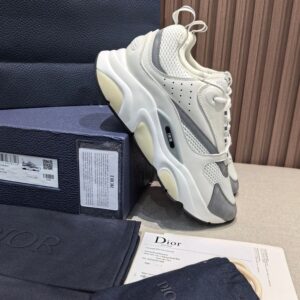 dior b22 sneakers (white color)