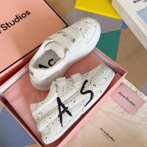 top version smile sneakers