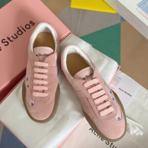 star design sneakers