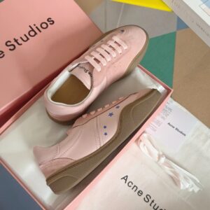 star design sneakers