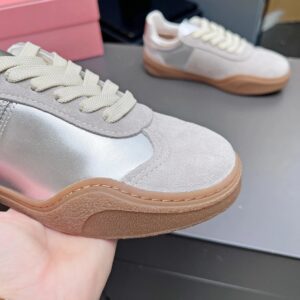 high version lace up shoes