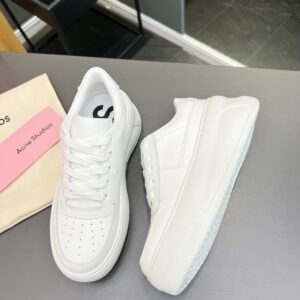 high version velcro sneakers