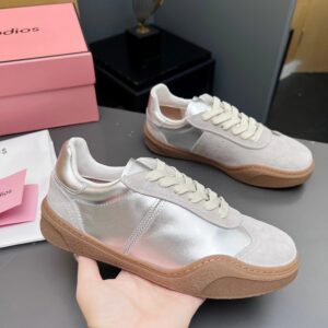 high version lace up shoes