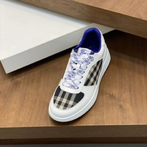 burberry hued sneakers nova check