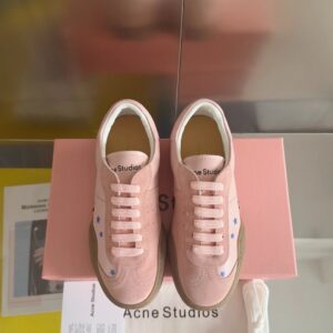 star design sneakers