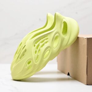 adidas yeezy foam runner