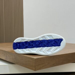 burberry hued sneakers nova check