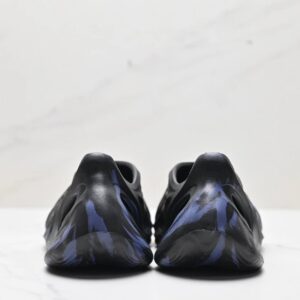 adidas yeezy foam runner