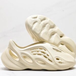 adidas yeezy foam runner