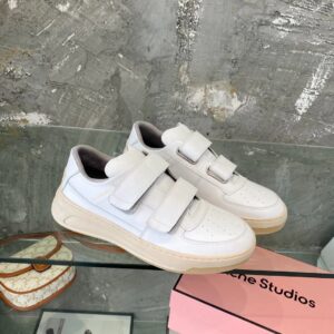 couples velcro sneakers