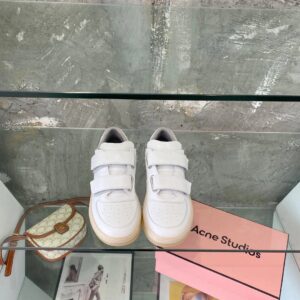 couples velcro sneakers