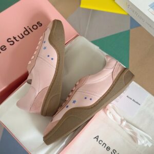 star design sneakers