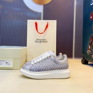 pcitem448422745 6e7100000197ef4388790a210139 1074 1074.jpg