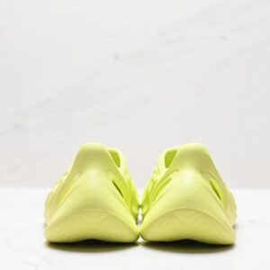 adidas yeezy foam runner