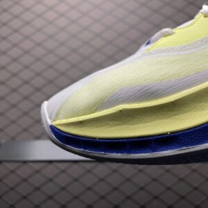 kyrie low e sneakers