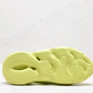 adidas yeezy foam runner