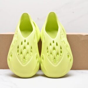 adidas yeezy foam runner