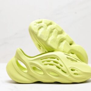 adidas yeezy foam runner