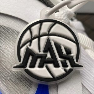 kyrie low e sneakers